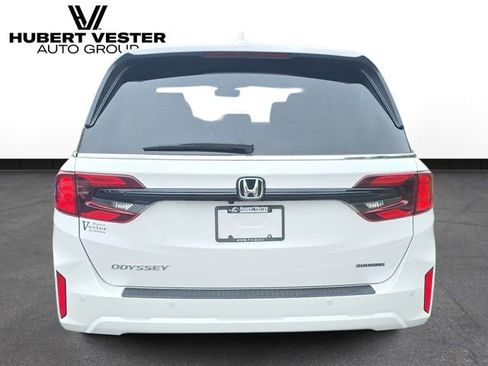 Used 2025 Honda Odyssey Touring image 7