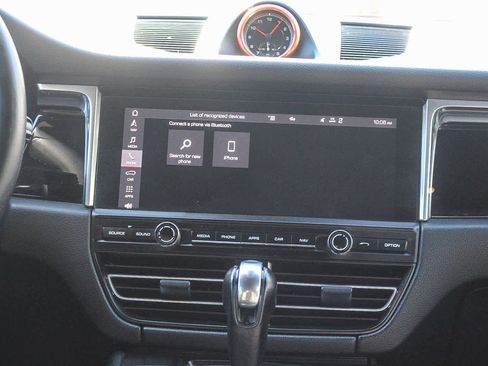 Used 2020 Porsche Macan image 14