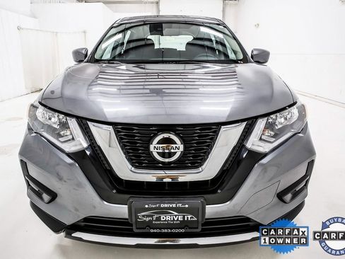 Used 2020 Nissan Rogue S image 10