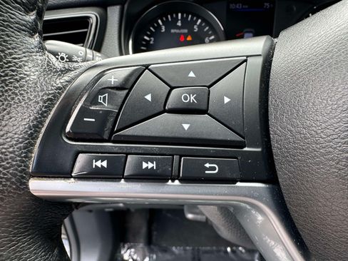 Used 2020 Nissan Rogue SL w/ Premium Package AWD/4WD image 17
