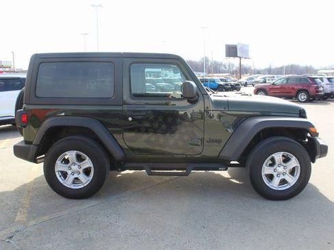 Used 2022 Jeep Wrangler Sport S image 5
