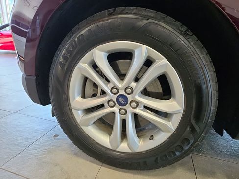 Used 2019 Ford Edge SEL w/ Equipment Group 201A AWD/4WD image 15