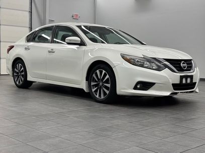 Used 2016 Nissan Altima 2.5 SL w/ 2.5 Technology w/LED Package