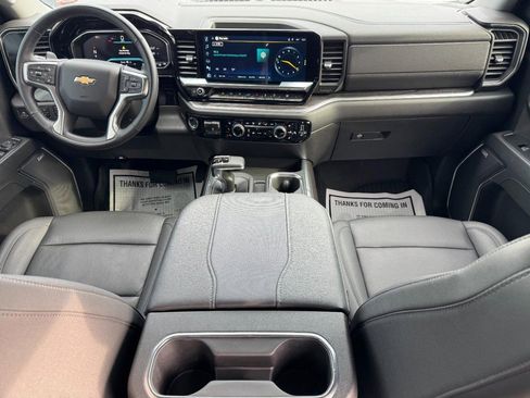 Used 2024 Chevrolet Silverado 1500 LTZ AWD/4WD image 11