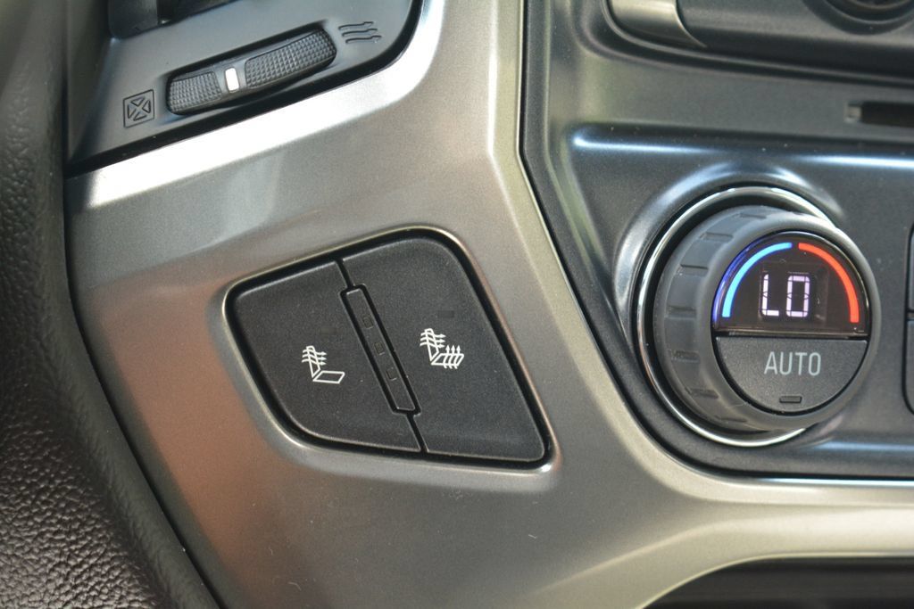 Used 2018 Chevrolet Silverado 1500 LT w/ All Star Edition AWD/4WD image 17