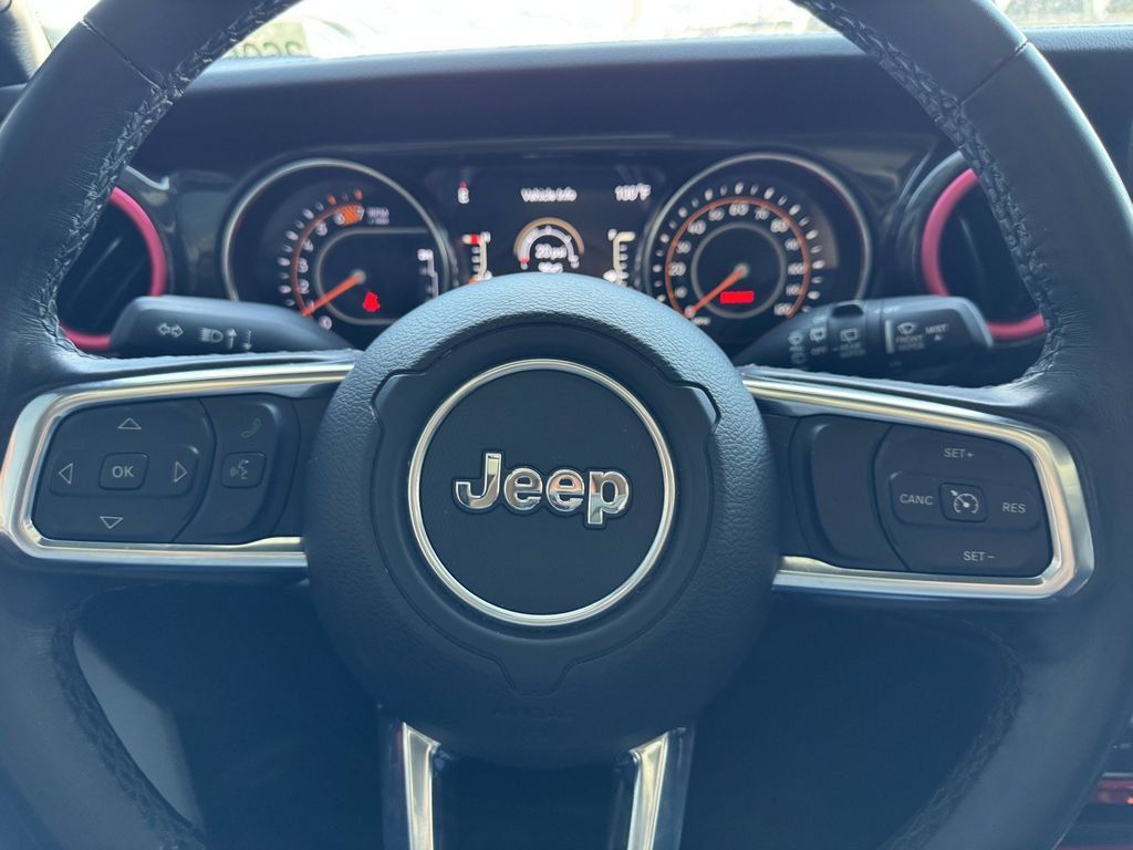 Used 2021 Jeep Wrangler Unlimited Sahara AWD/4WD image 24