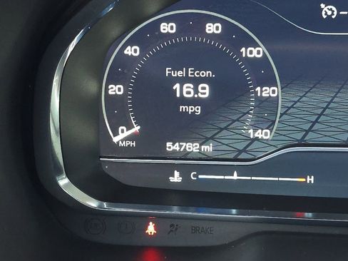 Used 2024 GMC Yukon SLT image 40