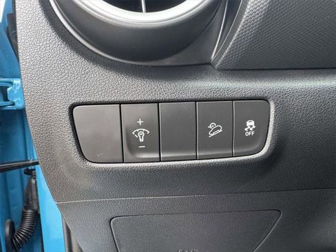 Used 2023 Hyundai Kona SE w/ Cargo Package image 20