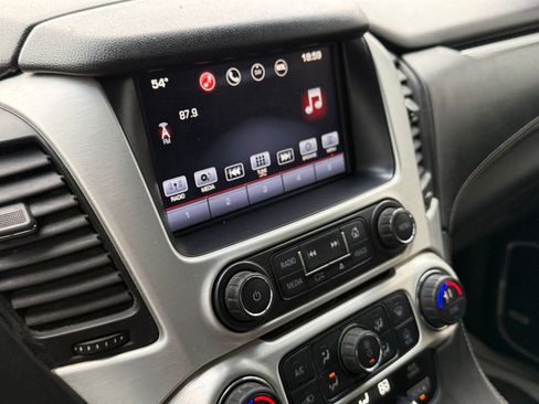 Used 2016 GMC Yukon SLE image 35