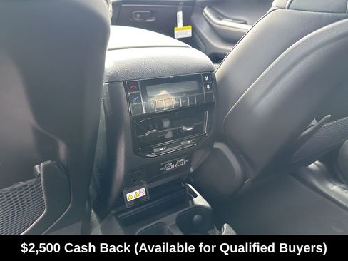 New 2025 Jeep Grand Cherokee L Laredo w/ Luxury Tech Group I RWD image 23