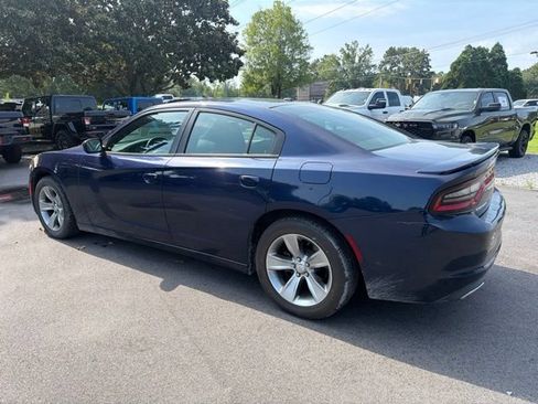 Used 2015 Dodge Charger SE w/ Sport Appearance Group RWD image 6
