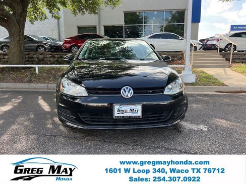 Used 2016 Volkswagen Golf S FWD image 2