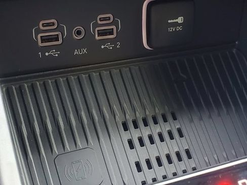 New 2026 Jeep Grand Cherokee Altitude AWD/4WD image 22