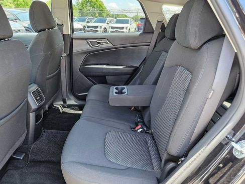 Used 2024 Kia Sportage LX FWD image 16