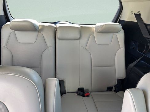Used 2022 Kia Telluride S FWD image 21