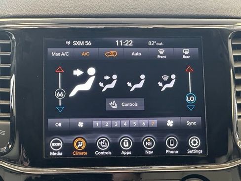 Used 2020 Jeep Grand Cherokee Limited AWD/4WD image 16
