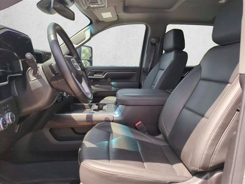 Used 2025 GMC Sierra 2500 SLT w/ SLT Premium Package AWD/4WD image 16