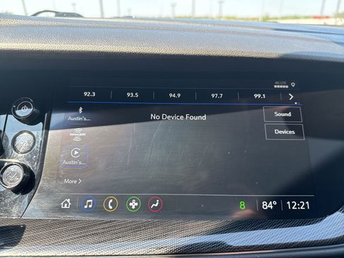 Used 2023 Buick Envision Essence image 13