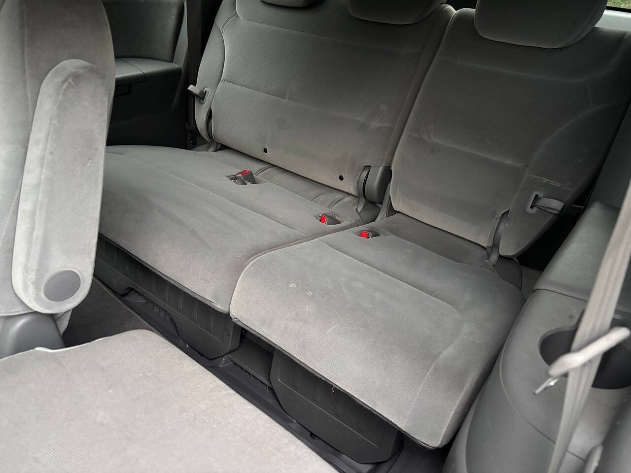 Used 2010 Honda Odyssey LX image 18