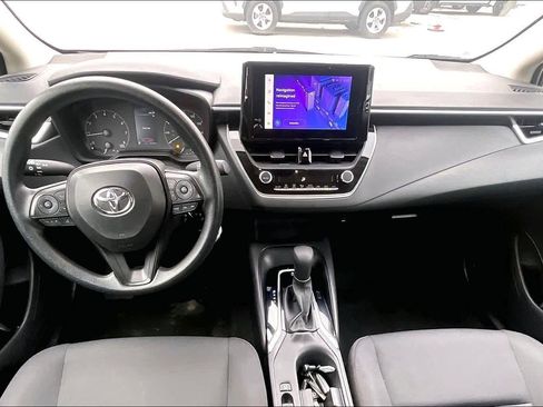 Used 2024 Toyota Corolla LE image 15