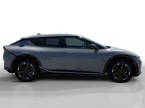 New 2026 Kia EV6 Wind RWD image 6