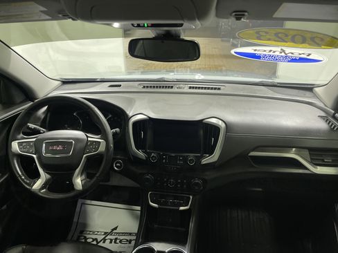 Used 2023 GMC Terrain SLT w/ Elevation Edition image 23