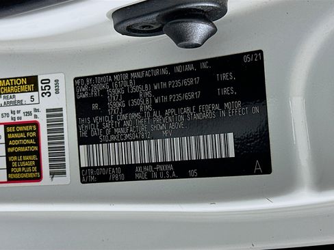Used 2021 Toyota Sienna XLE w/ XLE Plus Package image 12