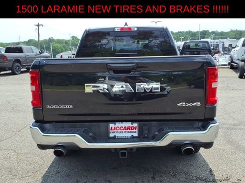 Used 2025 RAM 1500 Laramie AWD/4WD image 5