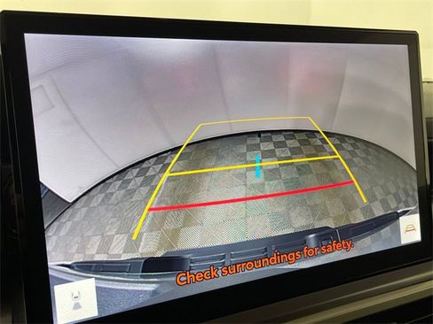 Used 2025 Toyota Tacoma TRD Off-Road w/ TRD Off Road Upgrade Package image 9