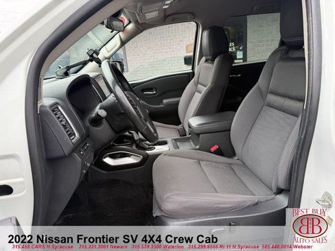 Used 2022 Nissan Frontier SV AWD/4WD image 10