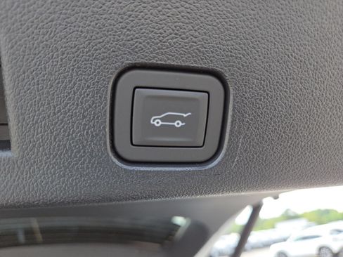 New 2026 GMC Acadia Elevation w/ Elevation Premium Package FWD image 23