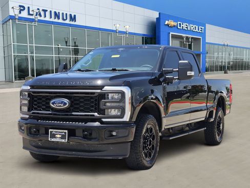 Used 2024 Ford F350 XLT w/ XLT Premium Package AWD/4WD image 2