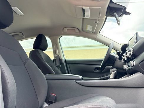 Certified 2025 Nissan Sentra S FWD image 31