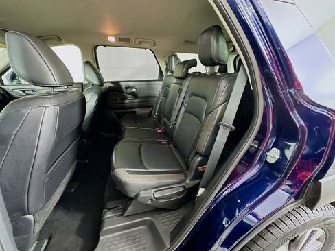 Used 2022 Nissan Pathfinder SL w/ SL Black Package image 33