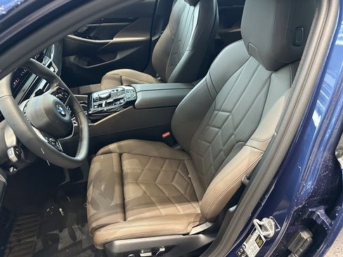 New 2026 BMW 530i xDrive w/ Premium Package image 12