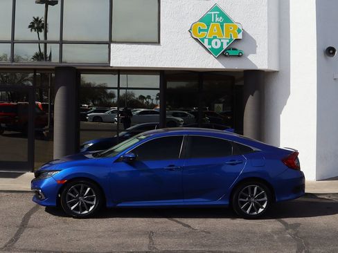 Used 2019 Honda Civic EX image 8