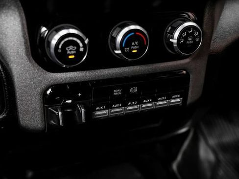 Used 2024 RAM 2500 Tradesman w/ Chrome Appearance Group AWD/4WD image 26