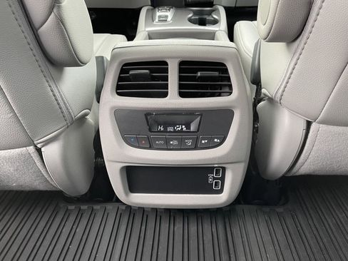 Used 2022 Honda Pilot Special Edition image 16