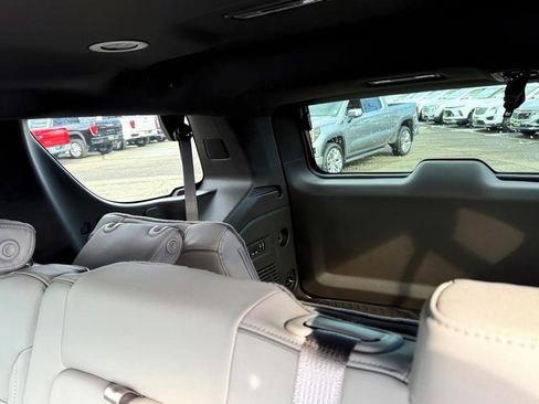 New 2026 GMC Yukon Elevation image 6