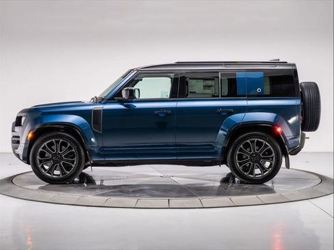 New 2026 Land Rover Defender 110 OCTA AWD/4WD image 2