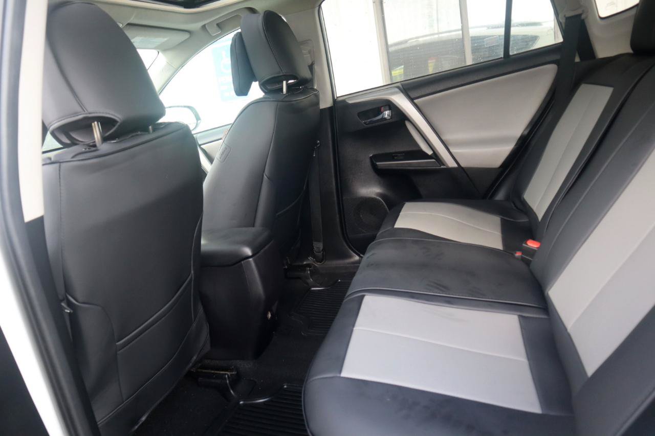 Used 2017 Toyota RAV4 XLE AWD/4WD image 48