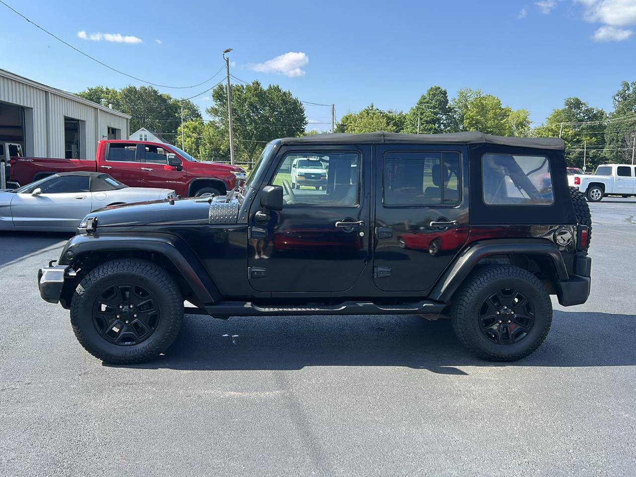 Used 2008 Jeep Wrangler Unlimited Sahara w/ Trailer Tow Group RWD image 8