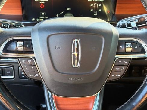 Used 2018 Lincoln Navigator Reserve w/ Technology Package AWD/4WD image 25