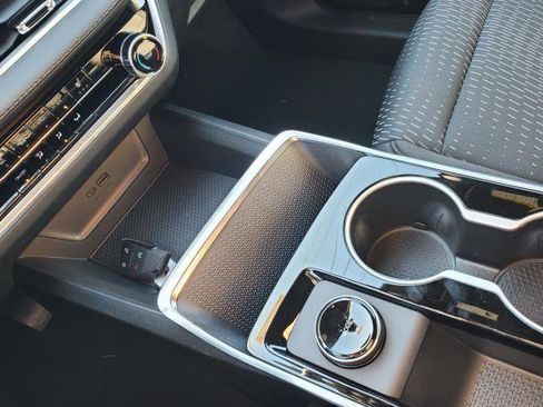 New 2026 Chevrolet Equinox LT w/ LPO, Floor Liner Package image 19