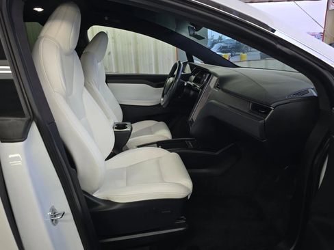 Used 2020 Tesla Model X Performance AWD/4WD image 8