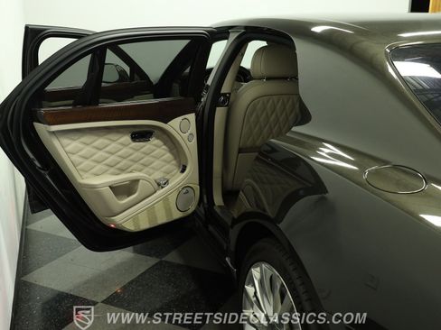 Used 2020 Bentley Mulsanne RWD image 33