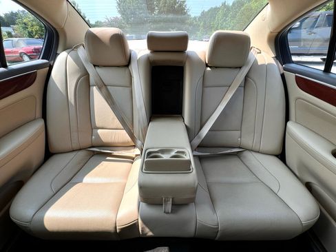 Used 2012 Hyundai Genesis 3.8 image 32