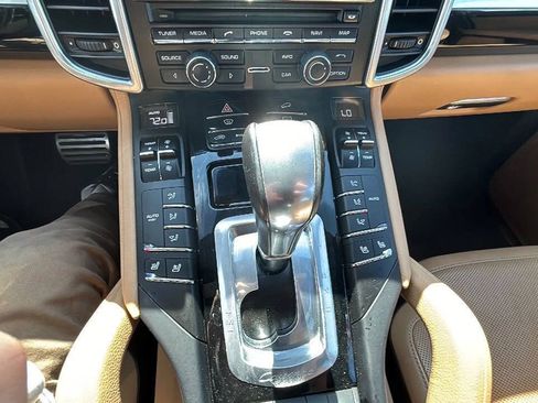 Used 2016 Porsche Cayenne S w/ Premium Package AWD/4WD image 33