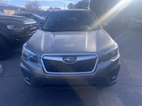 Used 2021 Subaru Forester Premium image 2