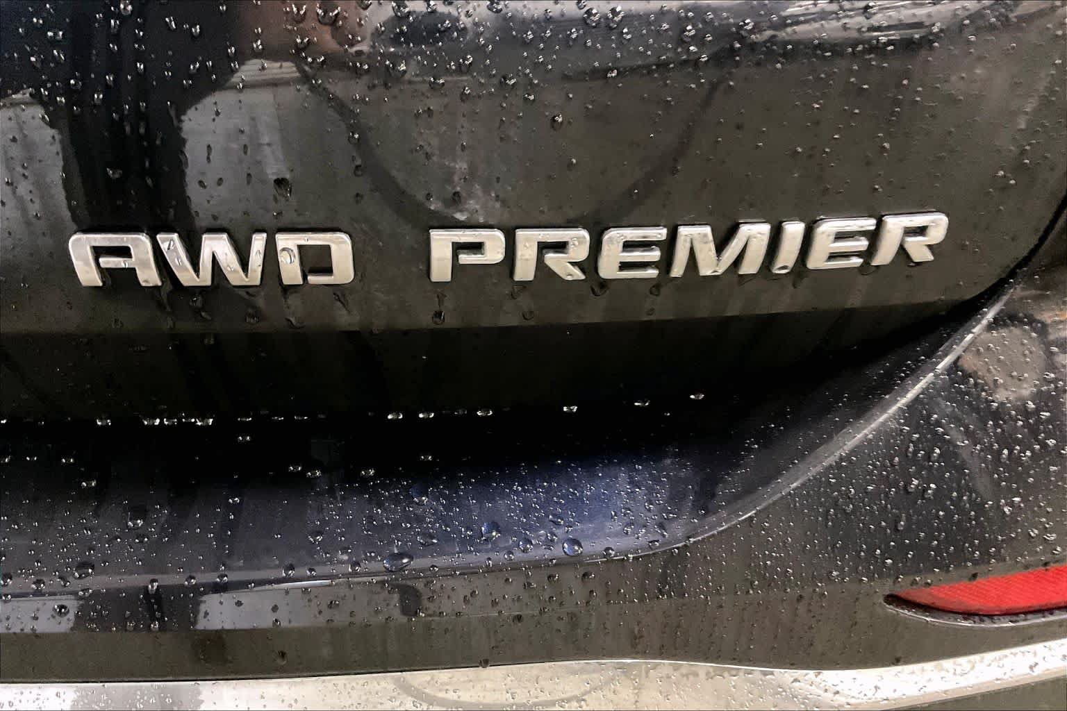 Used 2020 Chevrolet Equinox Premier AWD/4WD image 10